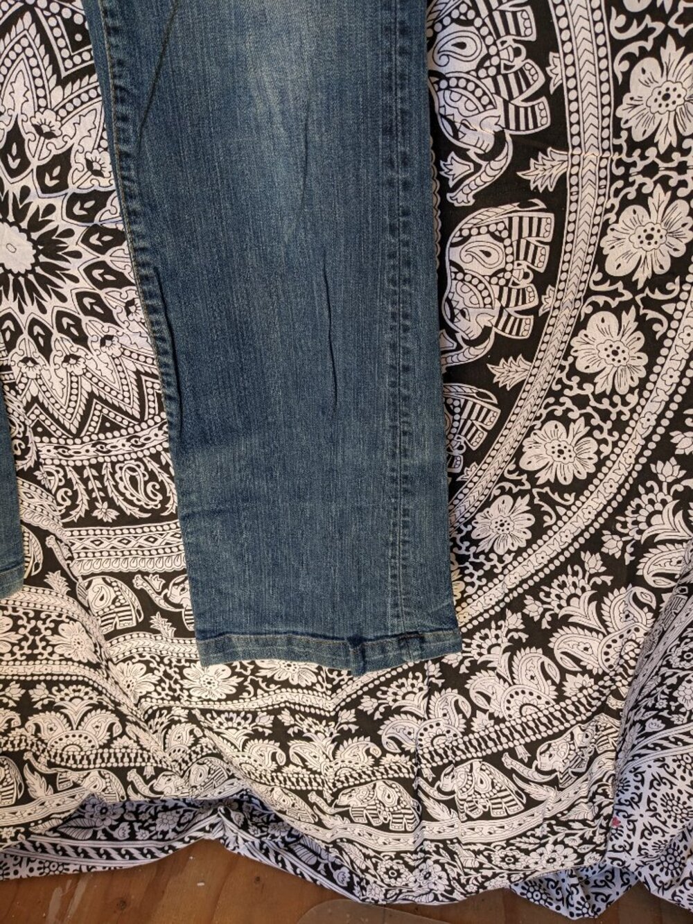 **Final Sale** Gap Long & Lean Flare Jeans Sz 10 Long - Picture 7 of 7